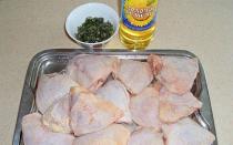 Stewed chicken with garlic: a simple recipe
